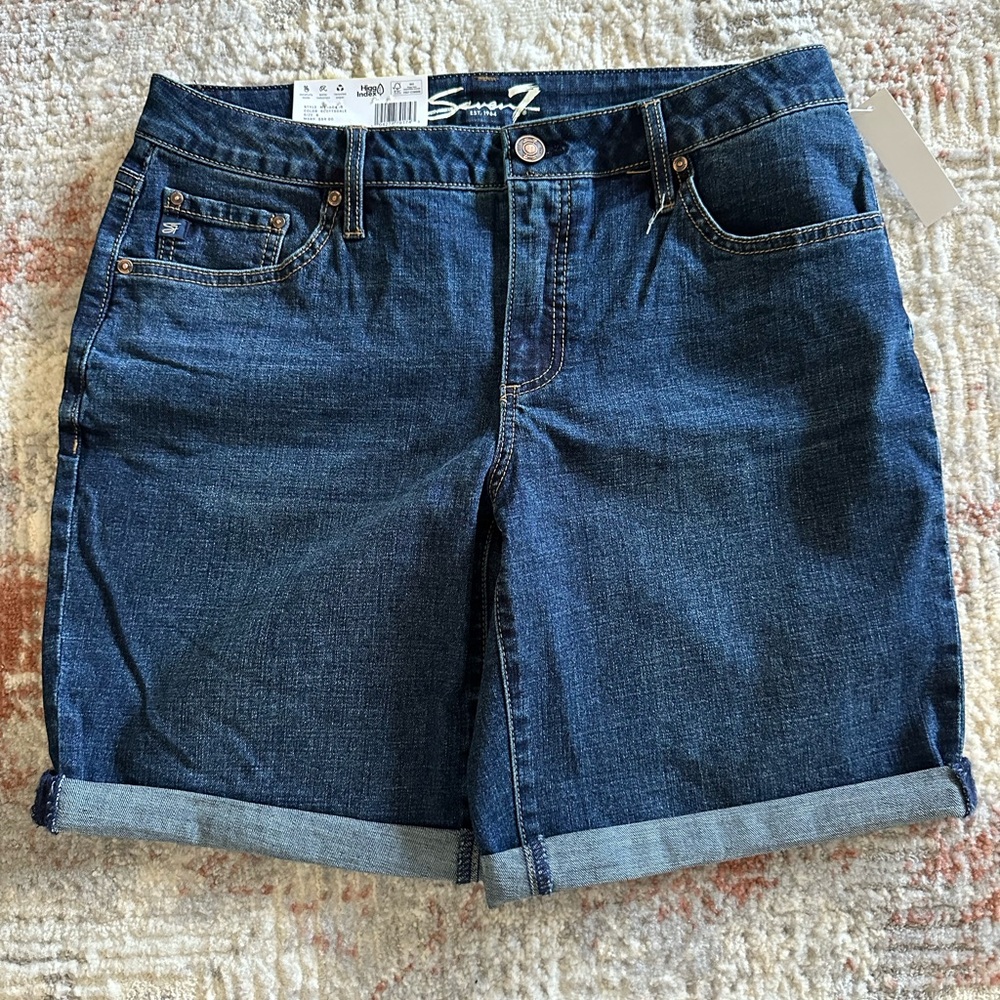 Short jeans pants from Seven7